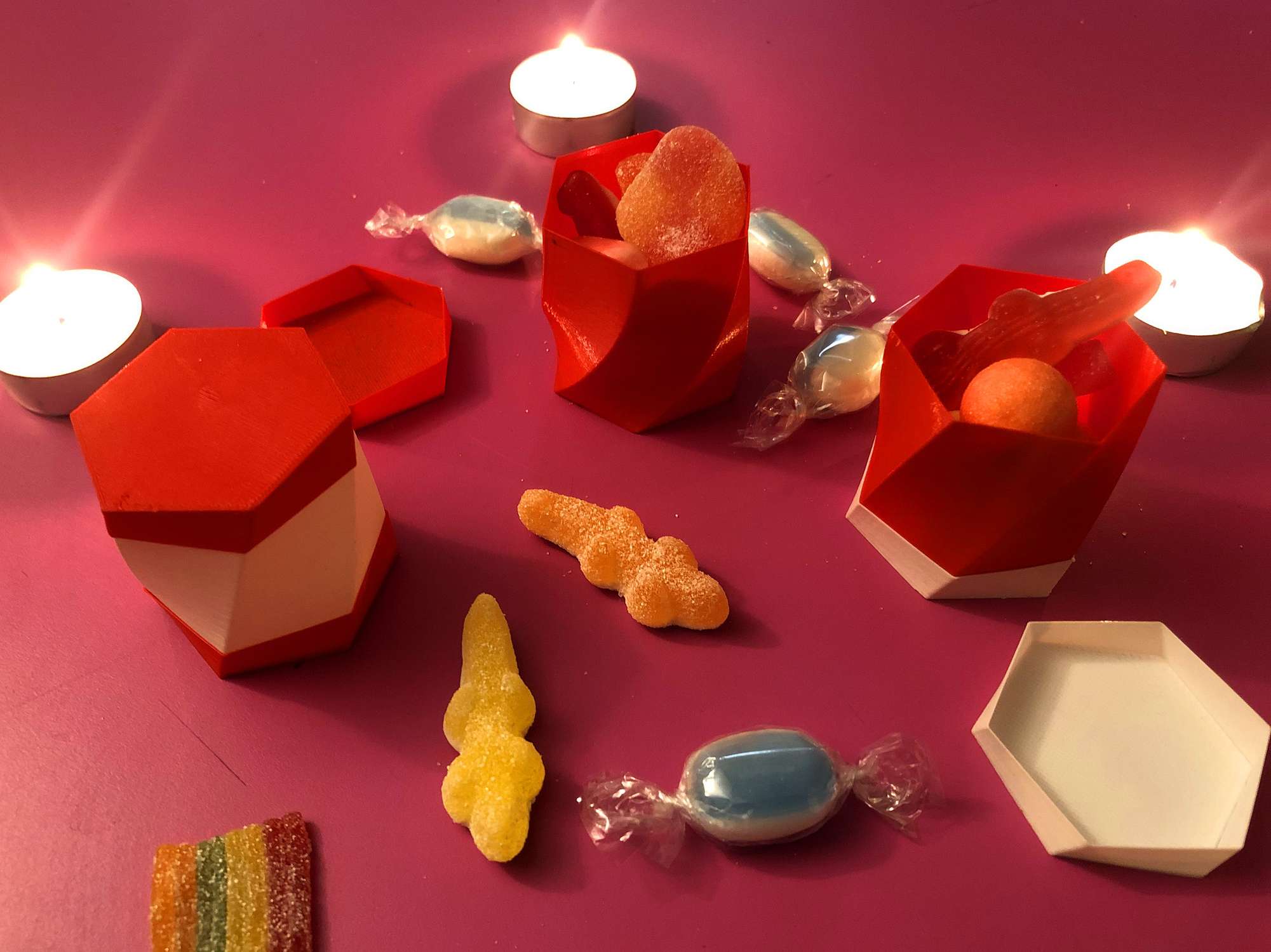 fusiology_twisted_boxes_scene_002